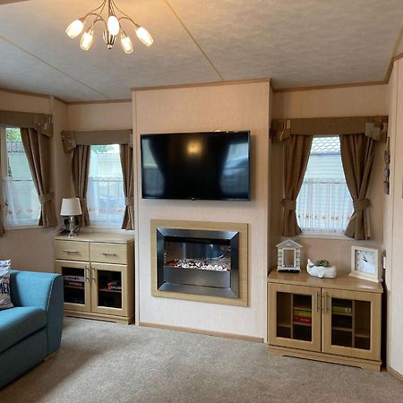 Mudeford Beach Lodge Eksteriør billede