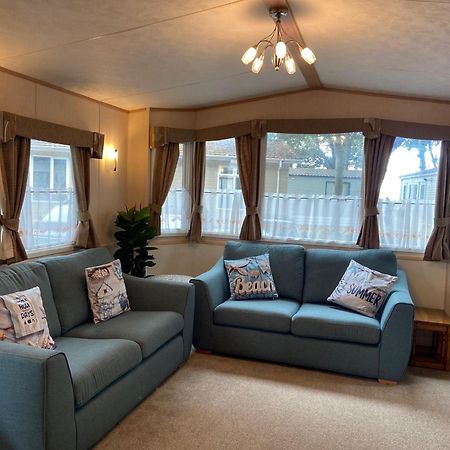 Mudeford Beach Lodge Eksteriør billede