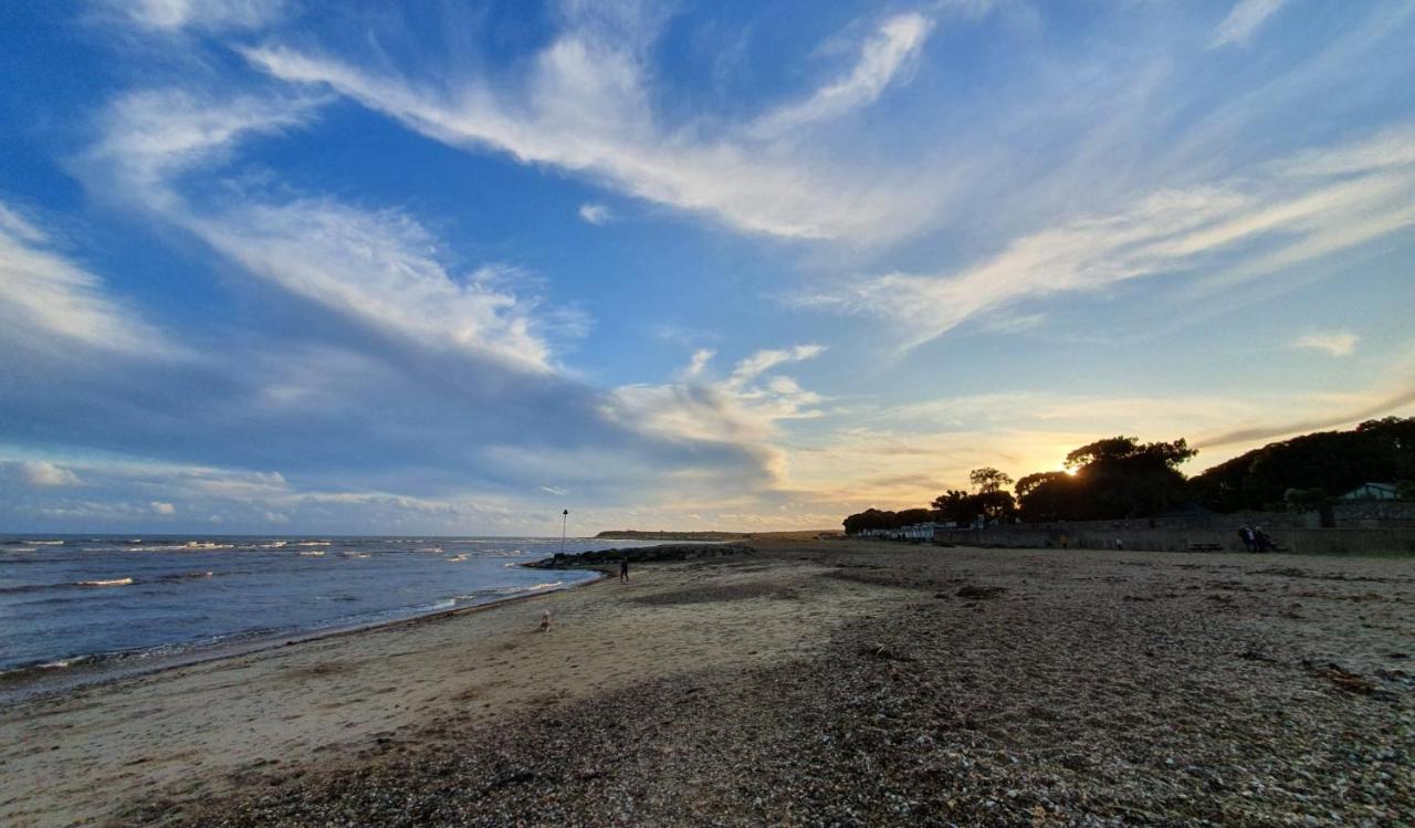 Mudeford Beach Lodge Eksteriør billede