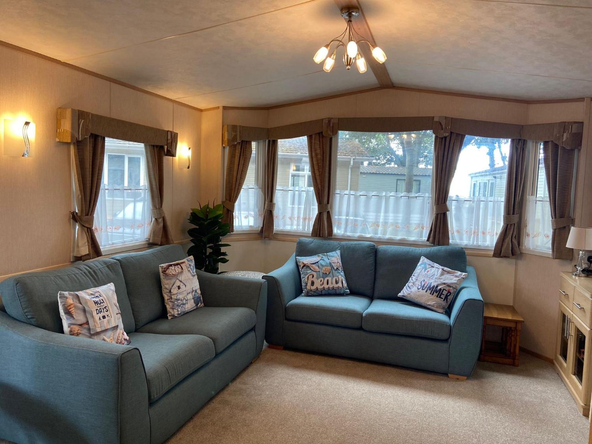 Mudeford Beach Lodge Eksteriør billede